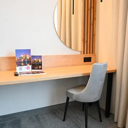 马尔堡中心酒店 3* 马尔堡