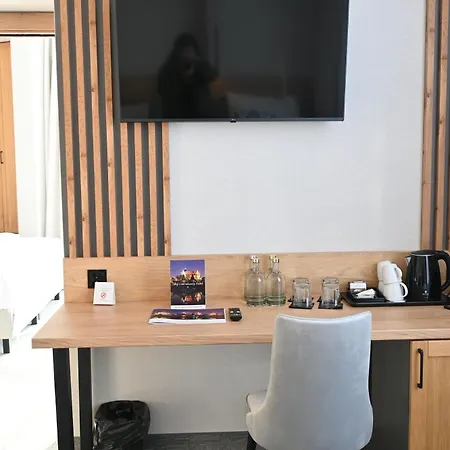 马尔堡中心酒店 3*