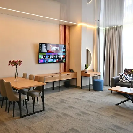 Centrum 3*