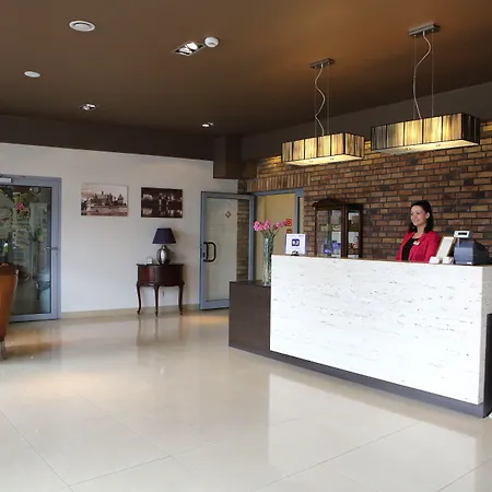 Centrum מלון 3*