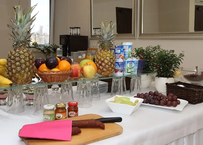 马尔堡中心酒店 酒店